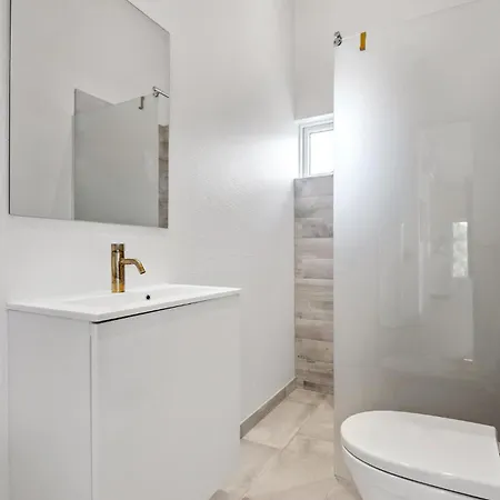 Beautiful In With Wifi Holiday home Tarm