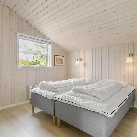 Holiday home Beautiful In With Wifi Tarm